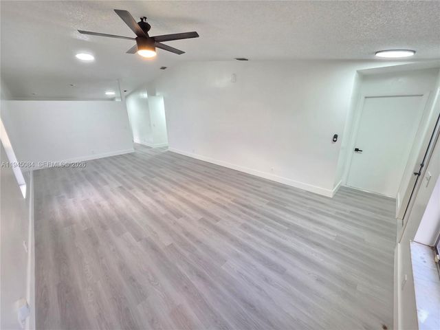 5307 NW 93rd Ave, Sunrise, FL 33351