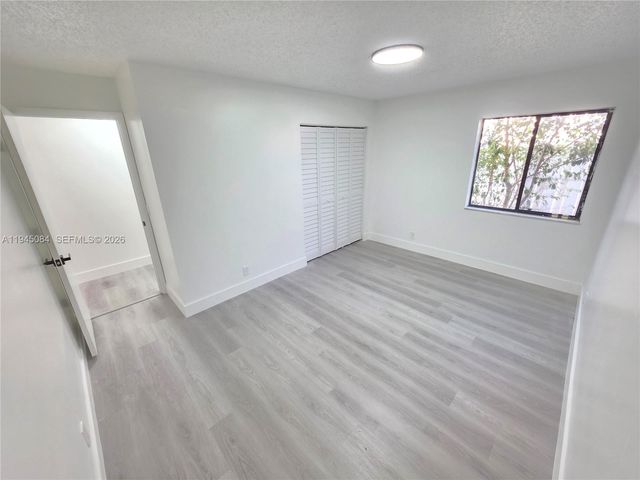 5307 NW 93rd Ave, Sunrise, FL 33351