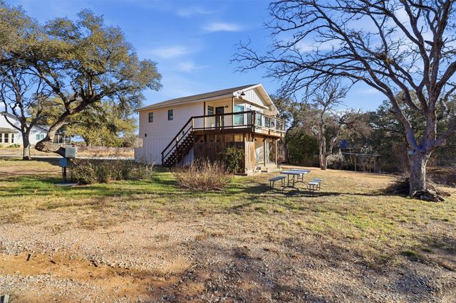 610 Williams Lakeshore, Kingsland, TX 78639