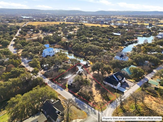 610 Williams Lakeshore, Kingsland, TX 78639