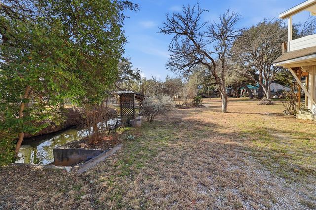 610 Williams Lakeshore, Kingsland, TX 78639