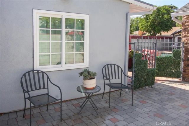 5929 Colfax Avenue, North Hollywood, CA 91601