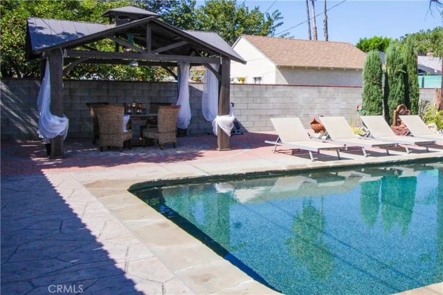 5929 Colfax Avenue, North Hollywood, CA 91601