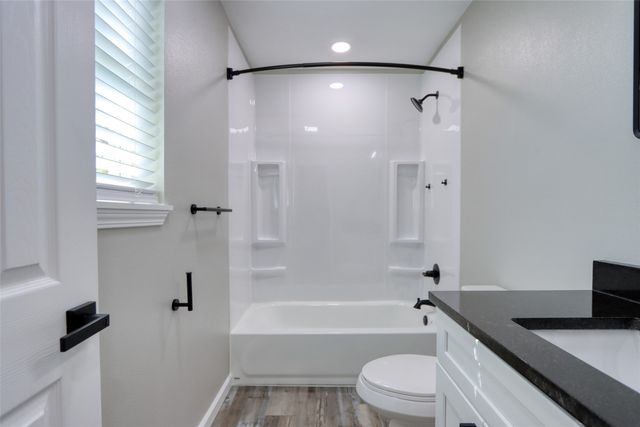 111 Kay, Robinson, TX 76706