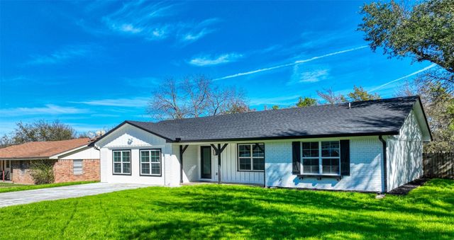 111 Kay, Robinson, TX 76706