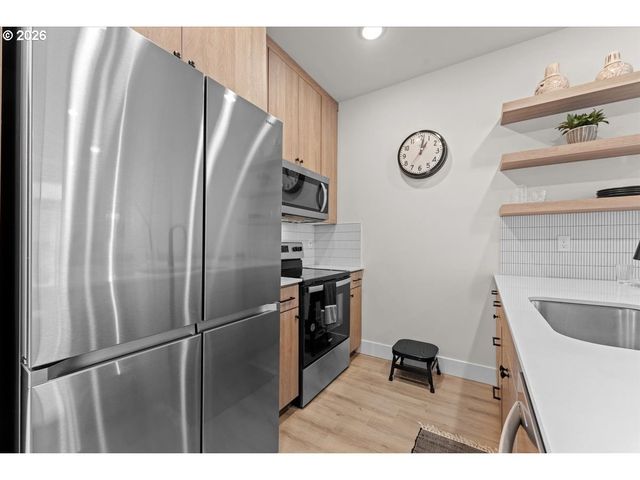 7722 Se Tolman St 3, Portland, OR 97206