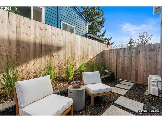 7722 Se Tolman St 3, Portland, OR 97206