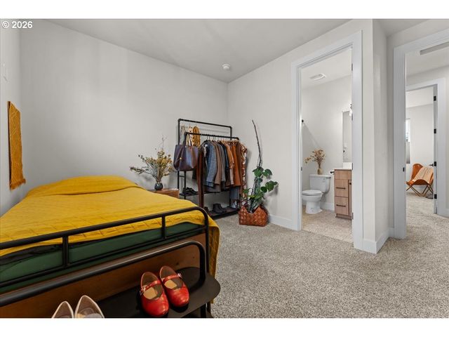 7722 Se Tolman St 3, Portland, OR 97206