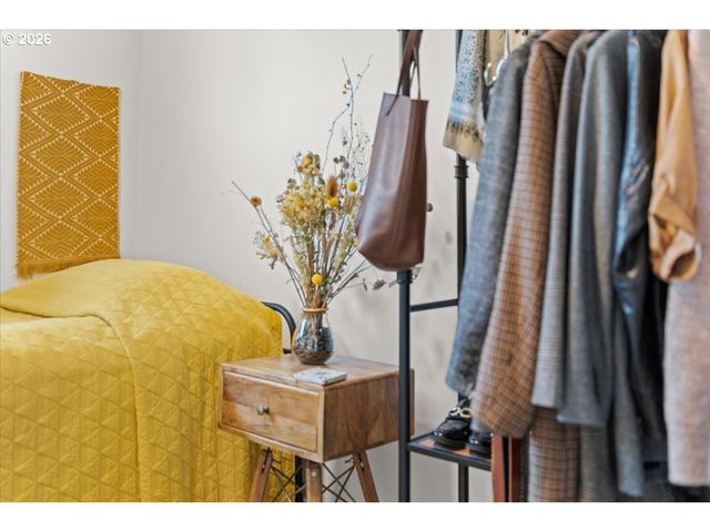 7722 Se Tolman St 3, Portland, OR 97206