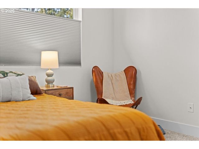 7722 Se Tolman St 3, Portland, OR 97206