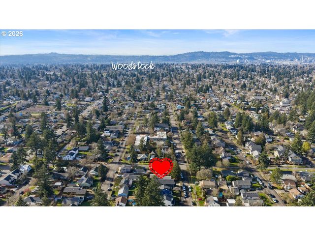 7722 Se Tolman St 3, Portland, OR 97206