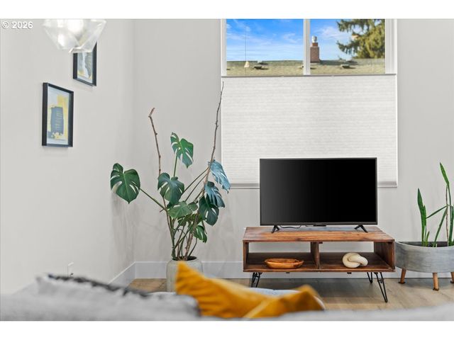 7722 Se Tolman St 3, Portland, OR 97206