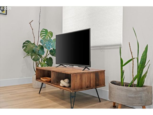 7722 Se Tolman St 3, Portland, OR 97206