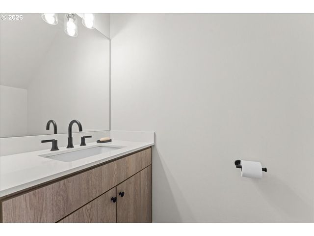 7722 Se Tolman St 3, Portland, OR 97206