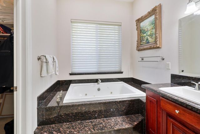 915 Eden Valley Rd, Colfax, CA 95713
