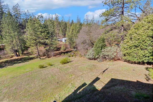 915 Eden Valley Rd, Colfax, CA 95713