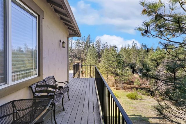 915 Eden Valley Rd, Colfax, CA 95713