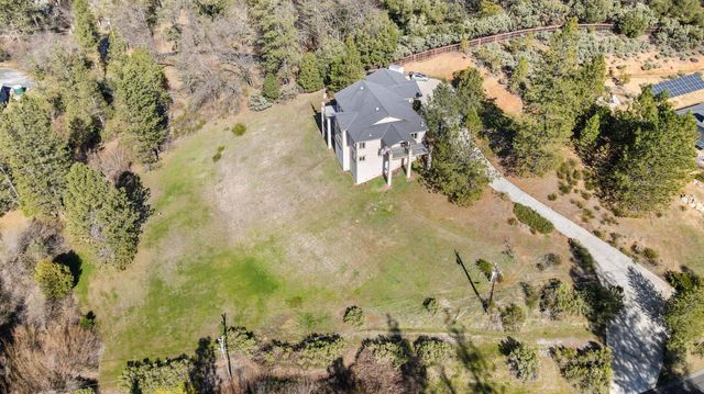 915 Eden Valley Rd, Colfax, CA 95713