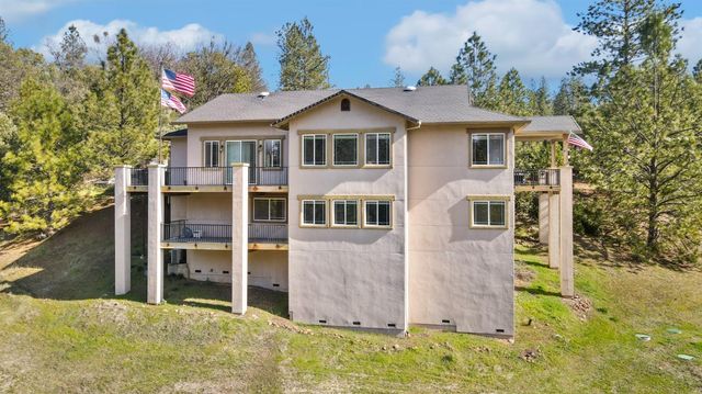 915 Eden Valley Rd, Colfax, CA 95713
