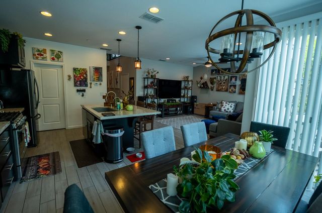 1038 Bridlewood Dr, Rocklin, CA 95765