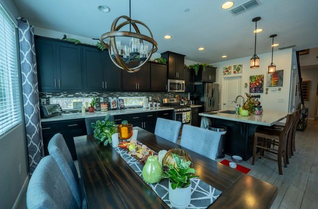 1038 Bridlewood Dr, Rocklin, CA 95765