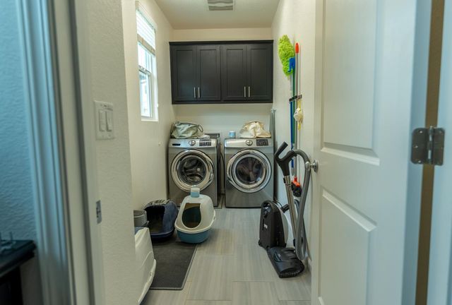 1038 Bridlewood Dr, Rocklin, CA 95765