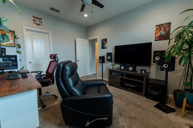 1038 Bridlewood Dr, Rocklin, CA 95765