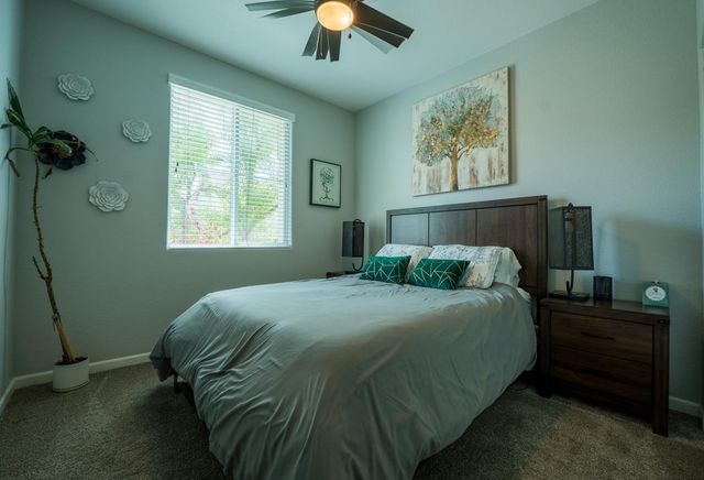 1038 Bridlewood Dr, Rocklin, CA 95765