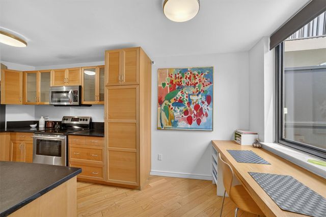 25 Rockledge Avenue 208, White Plains, NY 10601