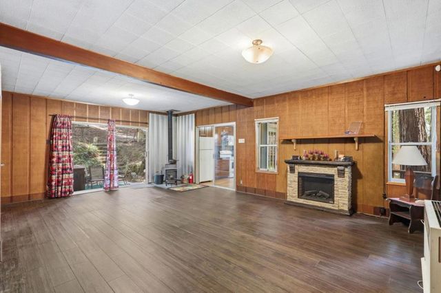 16730 Laurel Road, Los Gatos, CA 95033