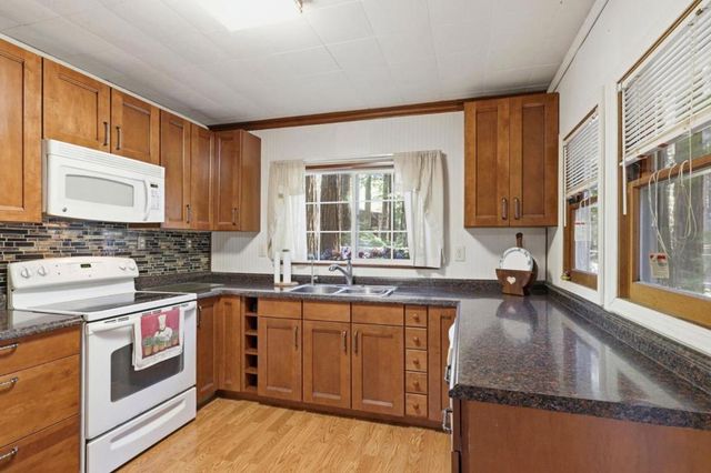 16730 Laurel Road, Los Gatos, CA 95033