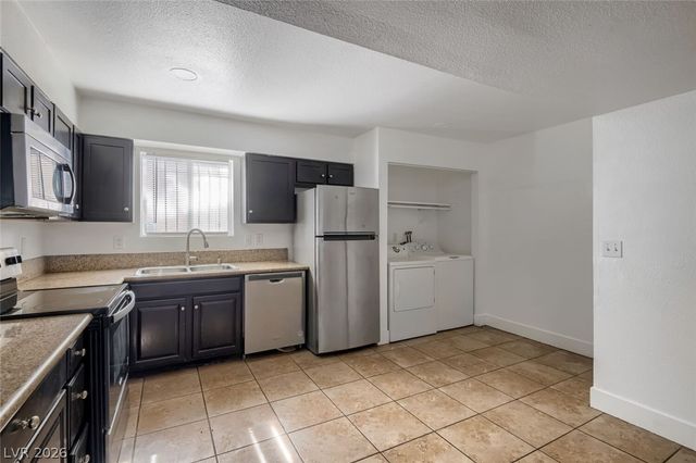3501 Rio Robles Drive B, North Las Vegas, NV 89030