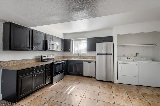 3501 Rio Robles Drive B, North Las Vegas, NV 89030
