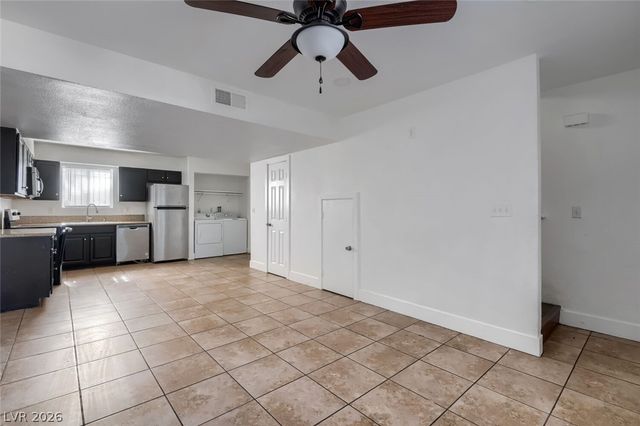 3501 Rio Robles Drive B, North Las Vegas, NV 89030