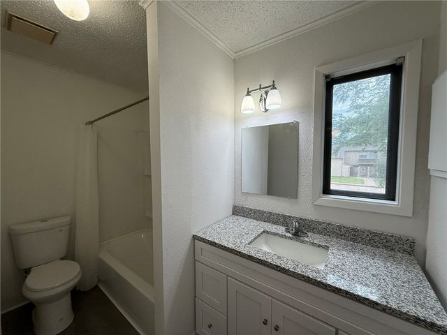 4405 Carter Creek Parkway 3, Bryan, TX 77802