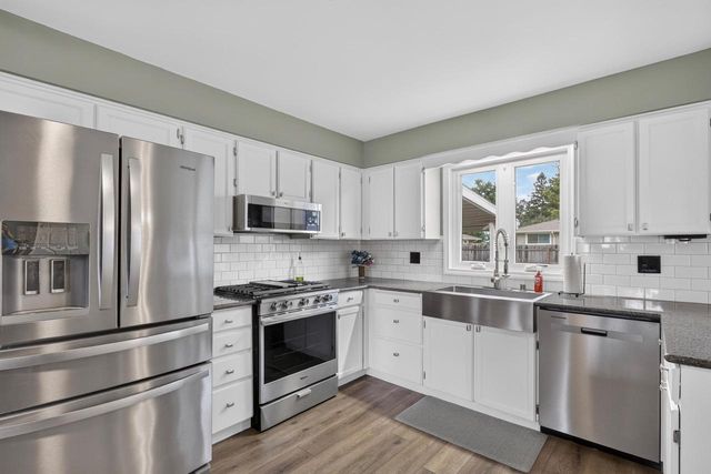 2111 Kenwood Avenue, Janesville, WI 53545