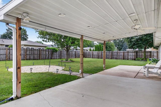 2111 Kenwood Avenue, Janesville, WI 53545