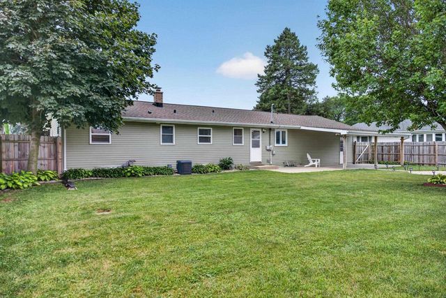 2111 Kenwood Avenue, Janesville, WI 53545