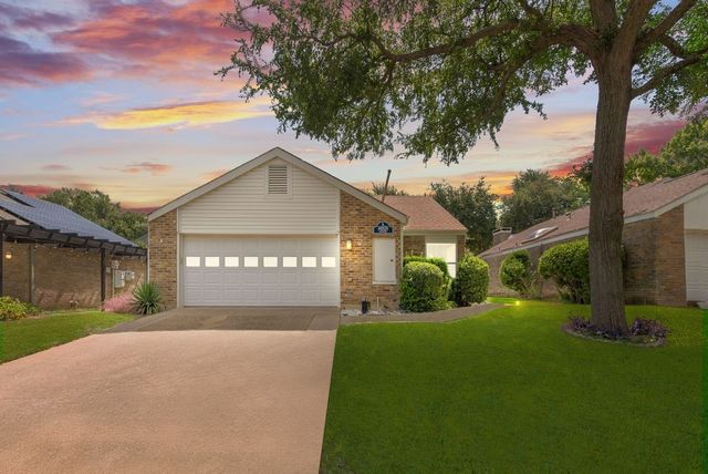 14826 Le Grande Drive, Addison, TX 75001