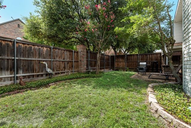 14826 Le Grande Drive, Addison, TX 75001
