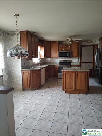 1755 peachtree Circle, Whitehall Twp, PA 18052