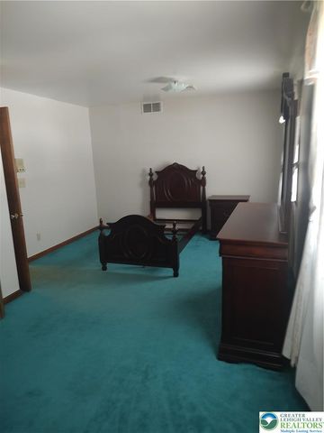 1755 peachtree Circle, Whitehall Twp, PA 18052