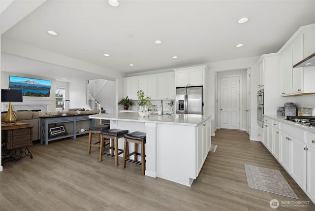 956 E Rawson Avenue, Buckley, WA 98321