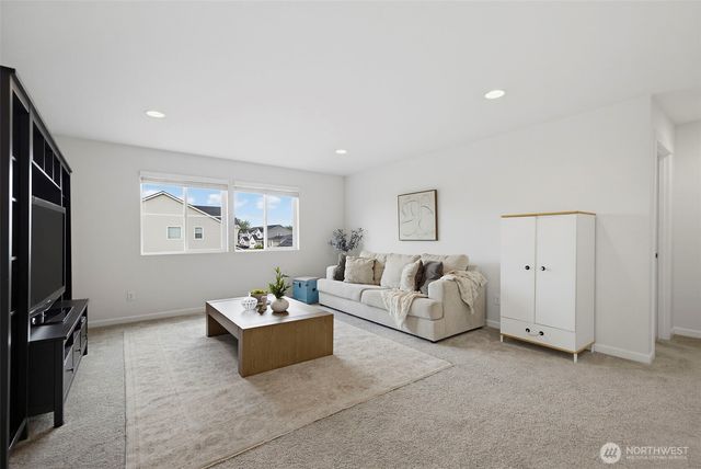 956 E Rawson Avenue, Buckley, WA 98321