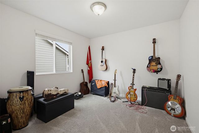956 E Rawson Avenue, Buckley, WA 98321