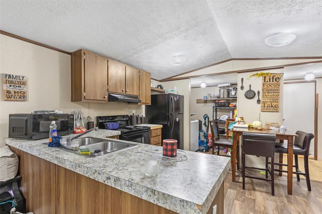 440 Petersburg Drive, Livingston, TX 77351