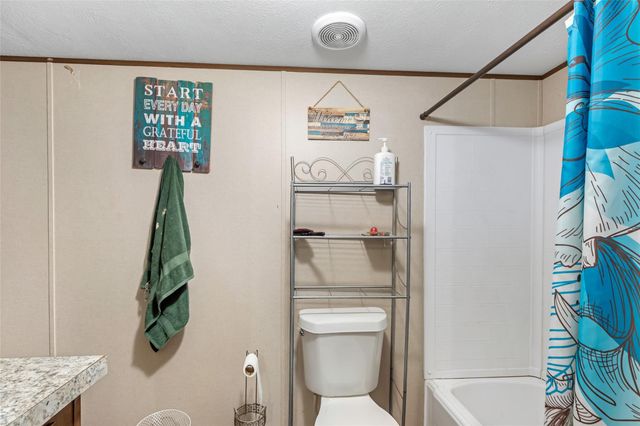 440 Petersburg Drive, Livingston, TX 77351