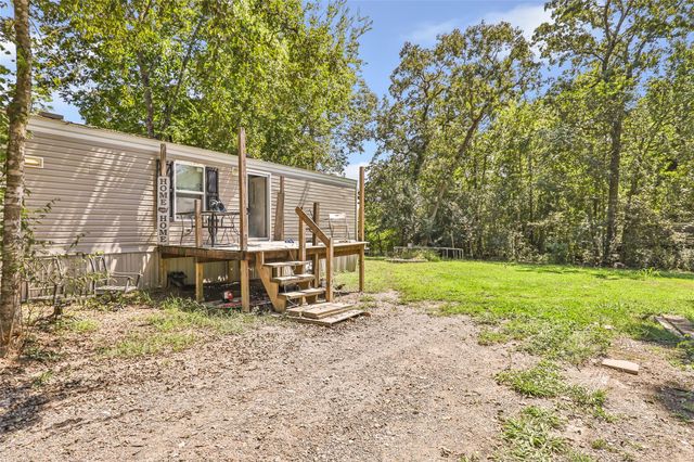 440 Petersburg Drive, Livingston, TX 77351