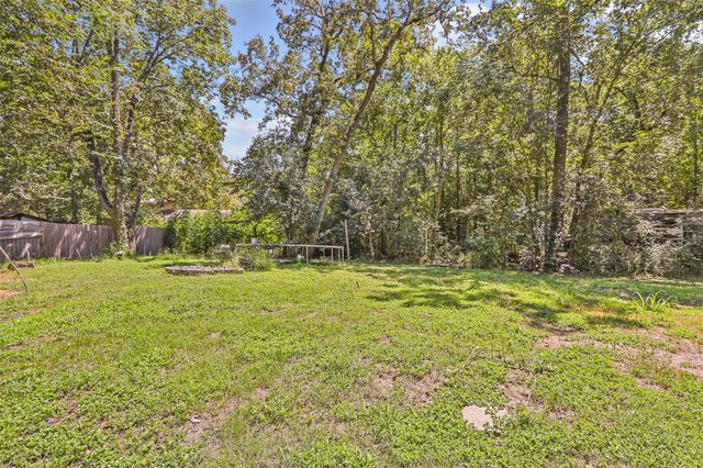 440 Petersburg Drive, Livingston, TX 77351