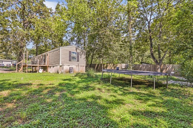 440 Petersburg Drive, Livingston, TX 77351